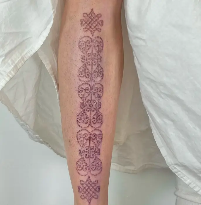 Tatouage réalisé par Louanne Travert